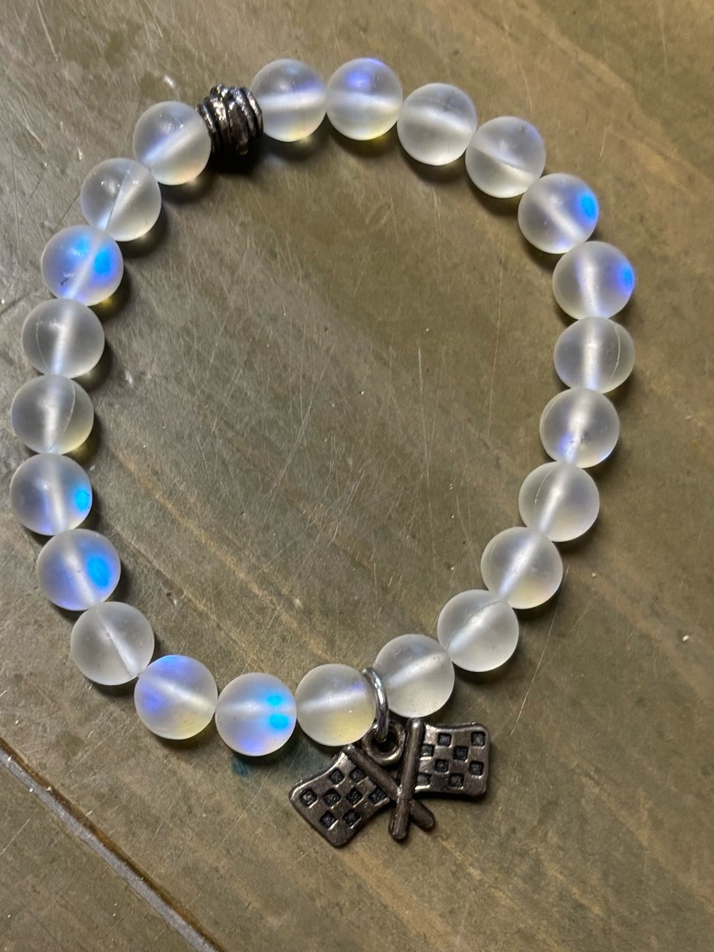 Unbranded (Etsy) 3/4 Diameter iridescent glass bead/3" diameter stretch bracelet